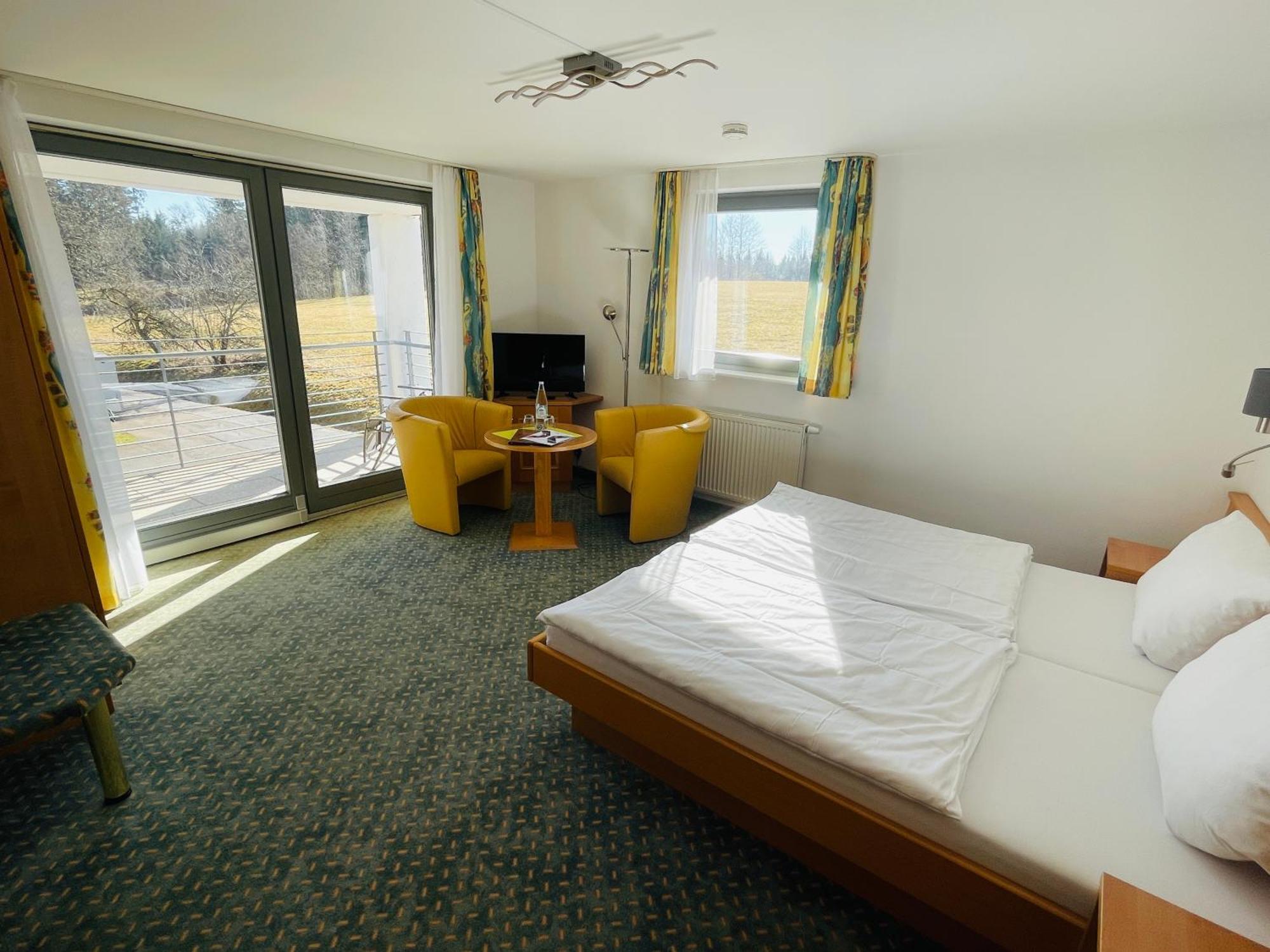 Landhotel Karin Фройденштадт Экстерьер фото