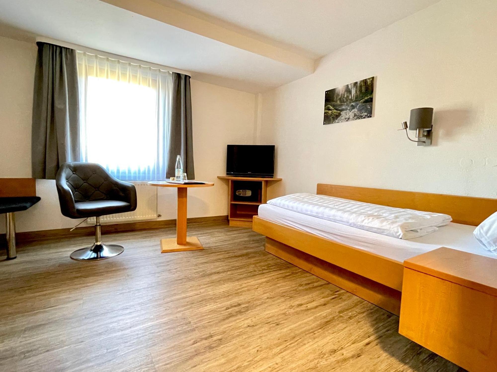 Landhotel Karin Фройденштадт Экстерьер фото